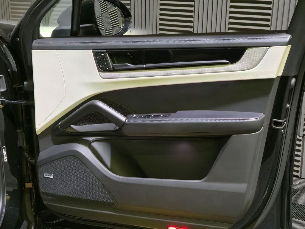 Used Porsche Cayenne 2024 for sale - 77139933: Photo 23