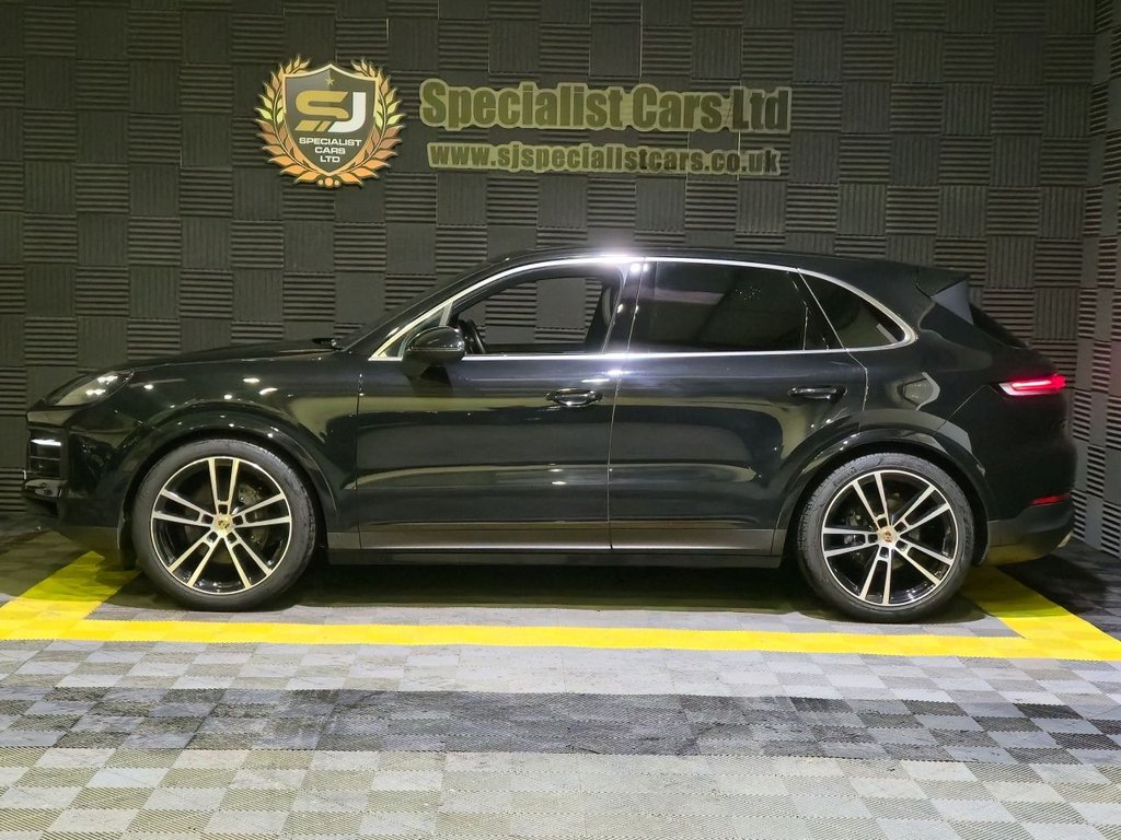 Used Porsche Cayenne 2024 for sale - 77139933: Photo 3