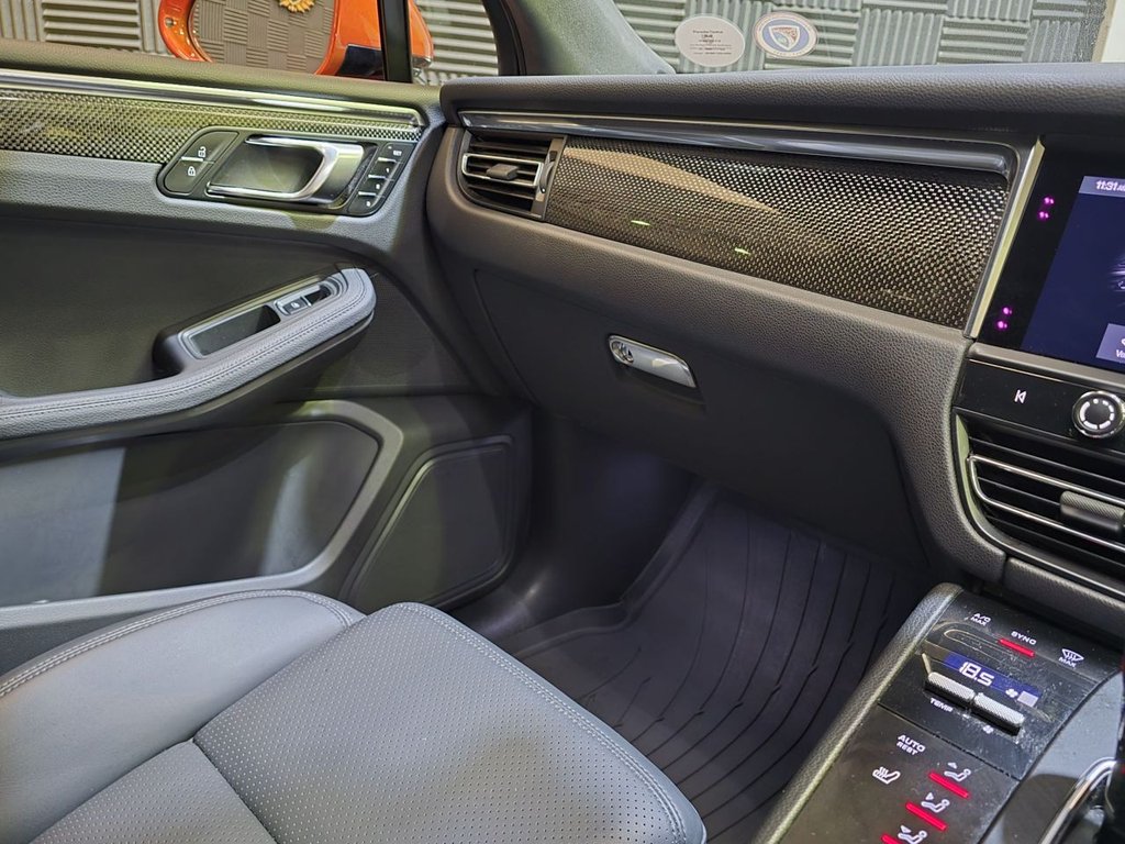 Used Porsche Macan 2023 for sale - 77966693: Photo 24