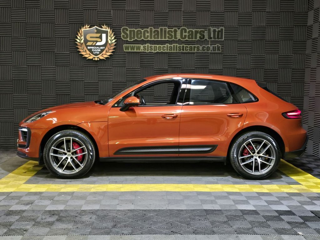 Used Porsche Macan 2023 for sale - 77966693: Photo 4