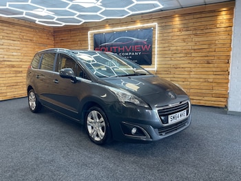 Used Peugeot 5008 2015 for sale - 78980548: Photo