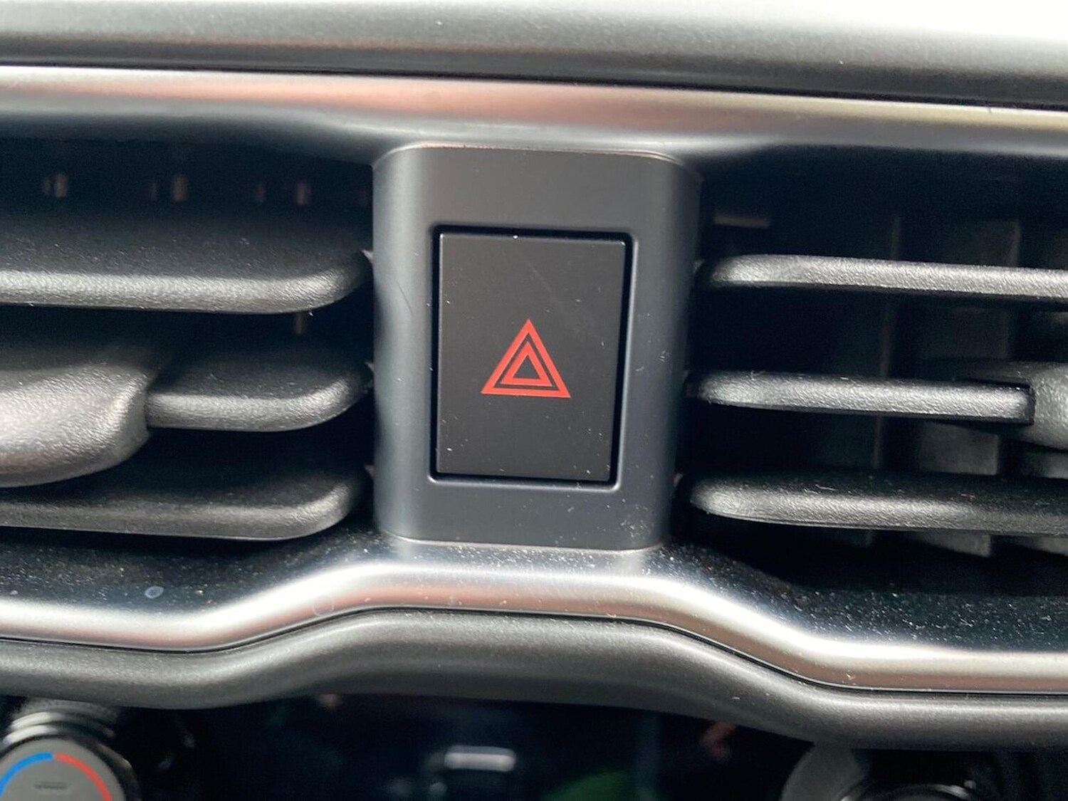 Used Nissan Juke 2024 for sale - 76030316: Photo 22