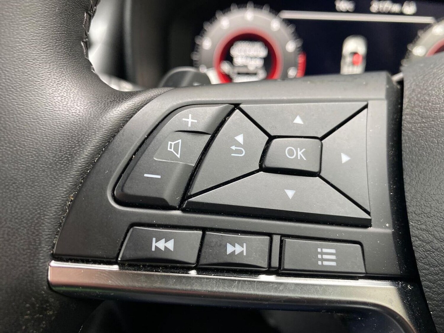 Used Nissan Juke 2024 for sale - 76030316: Photo 27