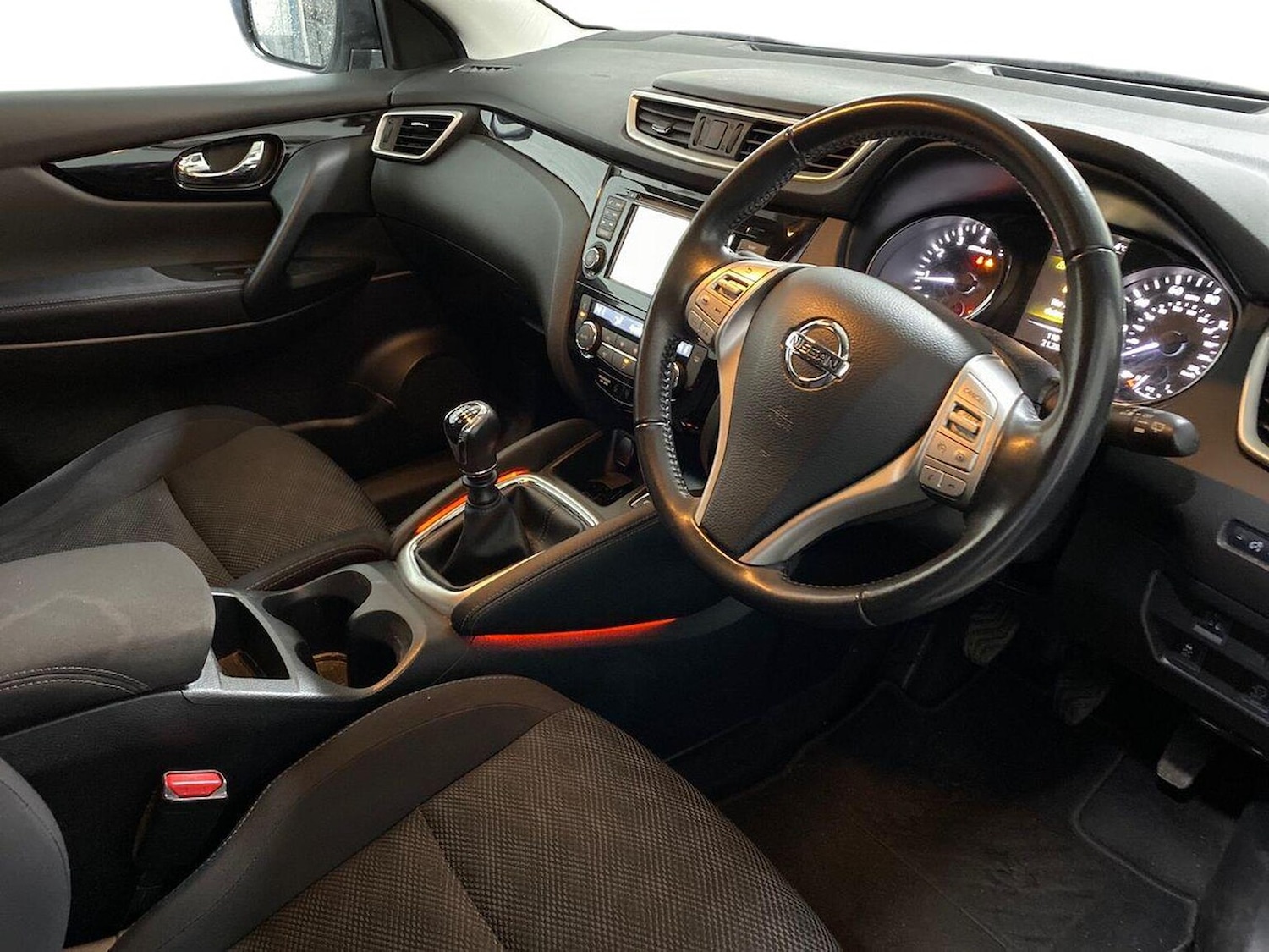 Used Nissan Qashqai 2017 for sale - 76693317: Photo 15