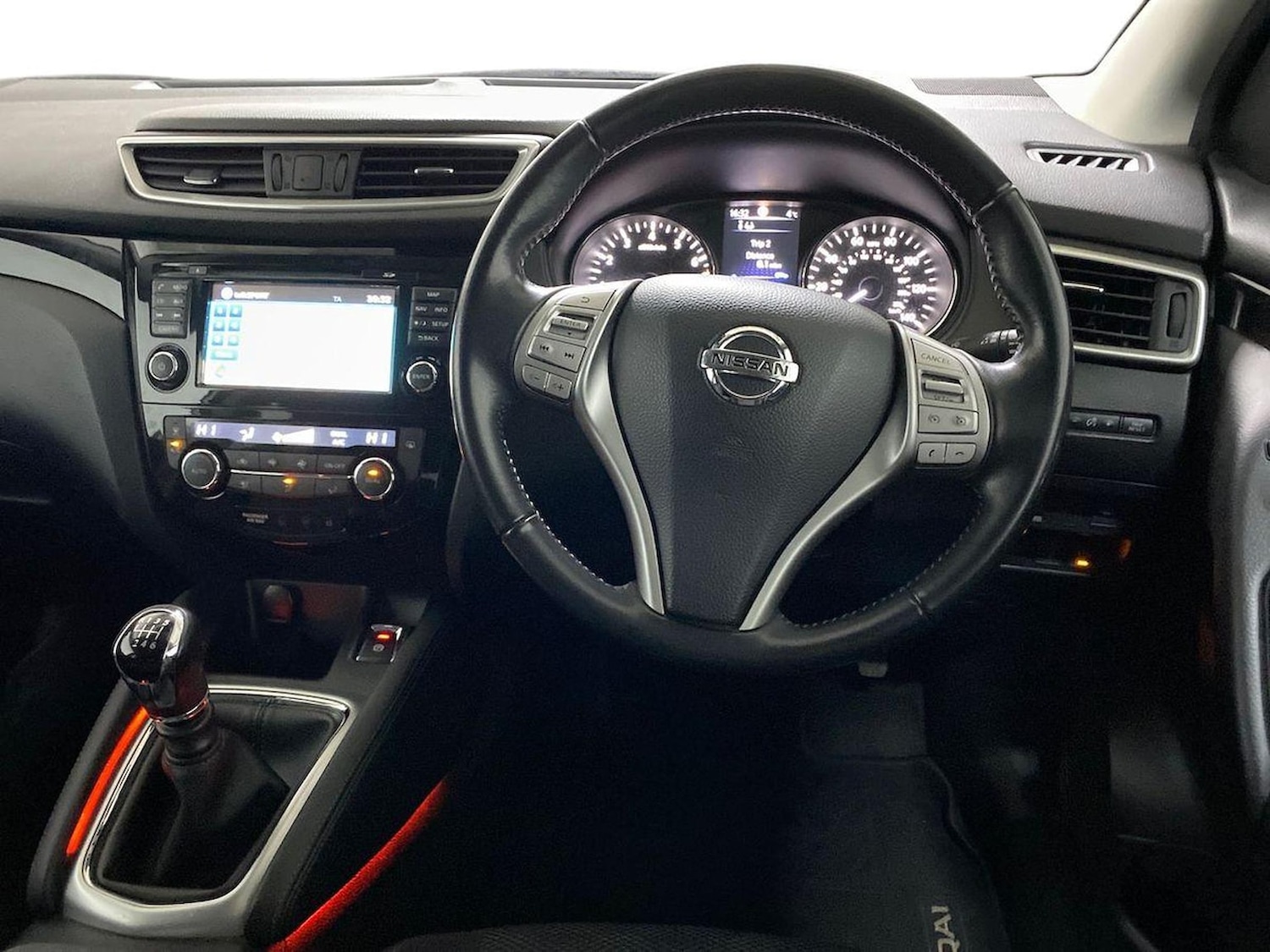 Used Nissan Qashqai 2017 for sale - 76693317: Photo 9