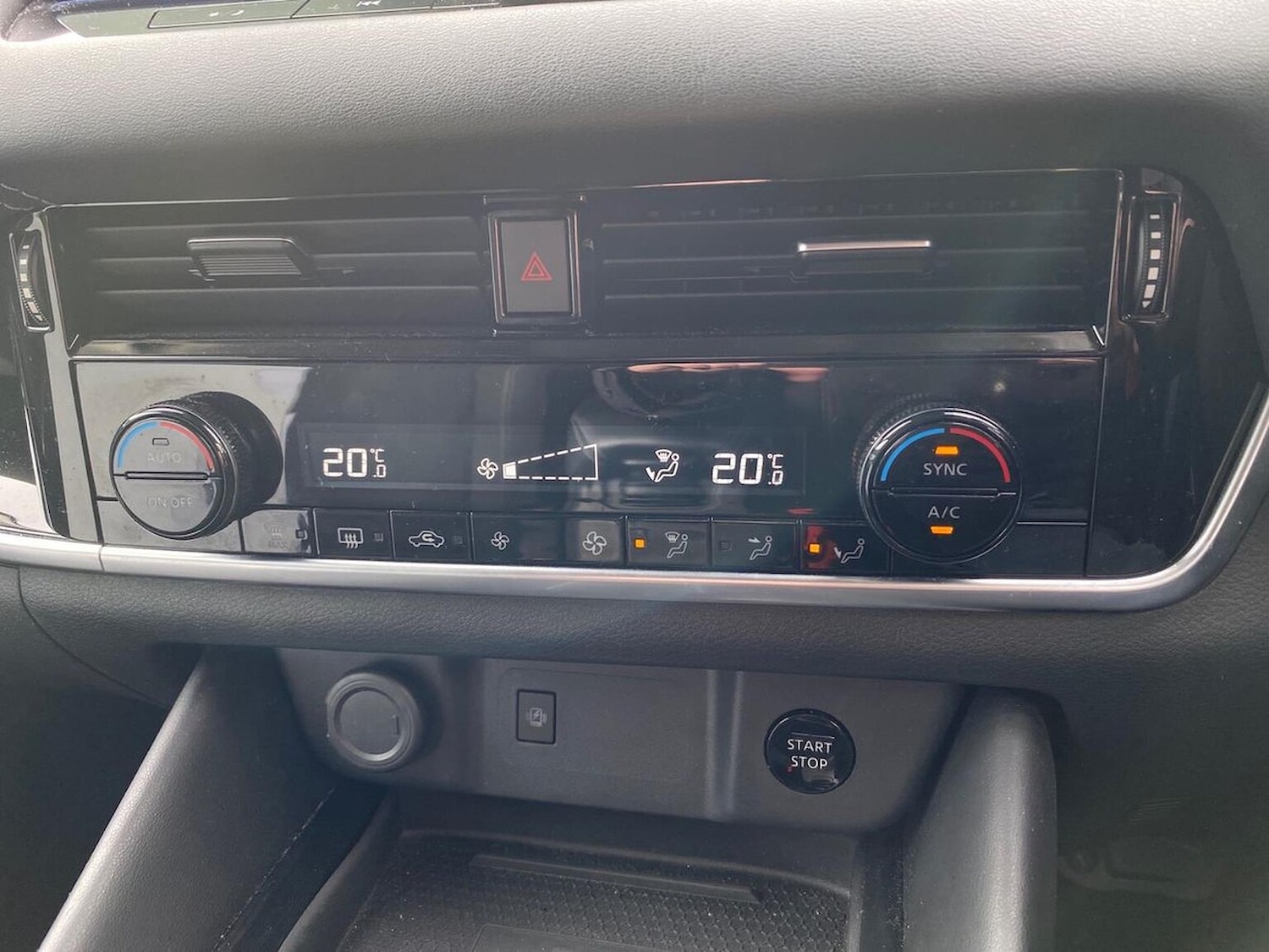 Used Nissan Qashqai 2023 for sale - 77802122: Photo 12