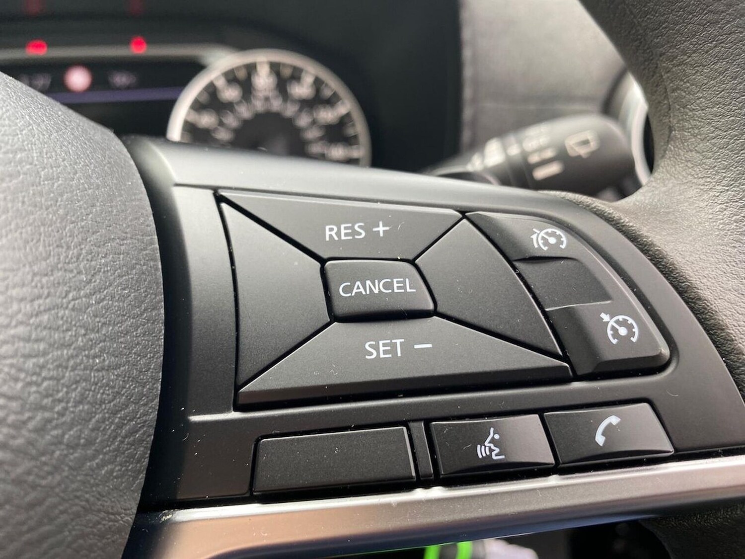 Used Nissan Juke 2024 for sale - 77716532: Photo 24