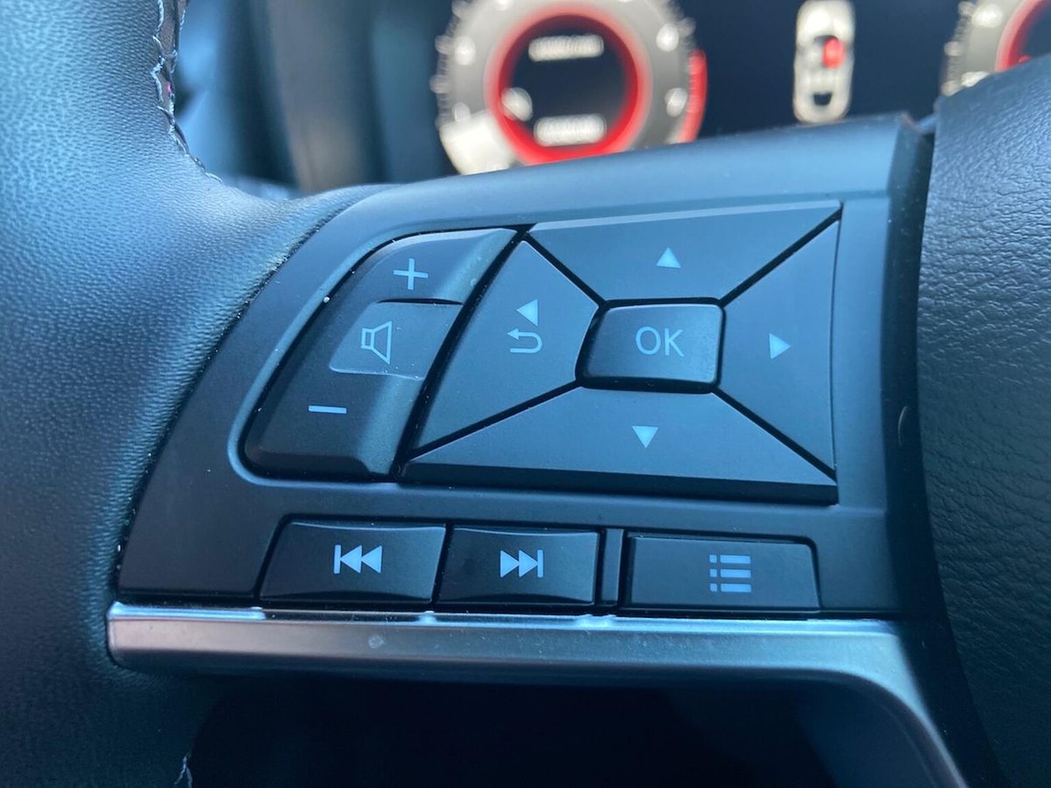 Used Nissan Juke 2024 for sale - 76986889: Photo 27