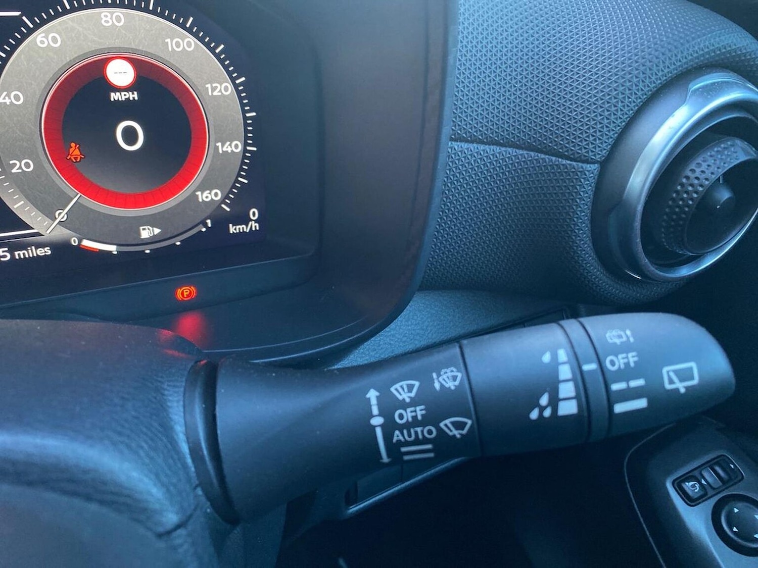 Used Nissan Juke 2024 for sale - 76986889: Photo 28