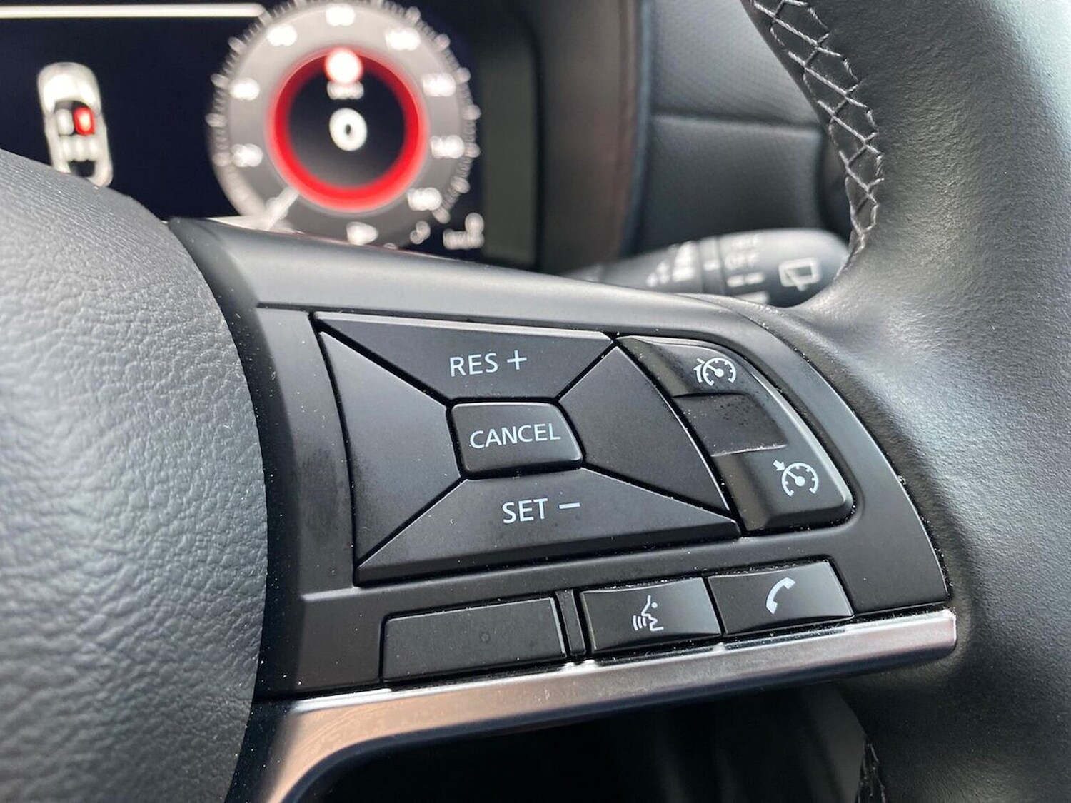 Used Nissan Juke 2024 for sale - 76181388: Photo 24