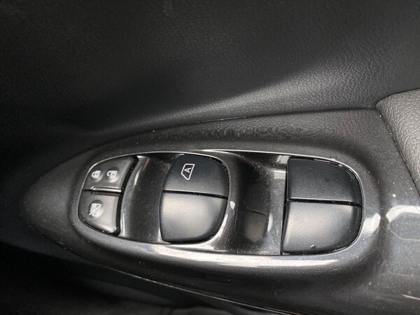 Used Nissan Juke 2018 for sale - 76293025: Photo 21