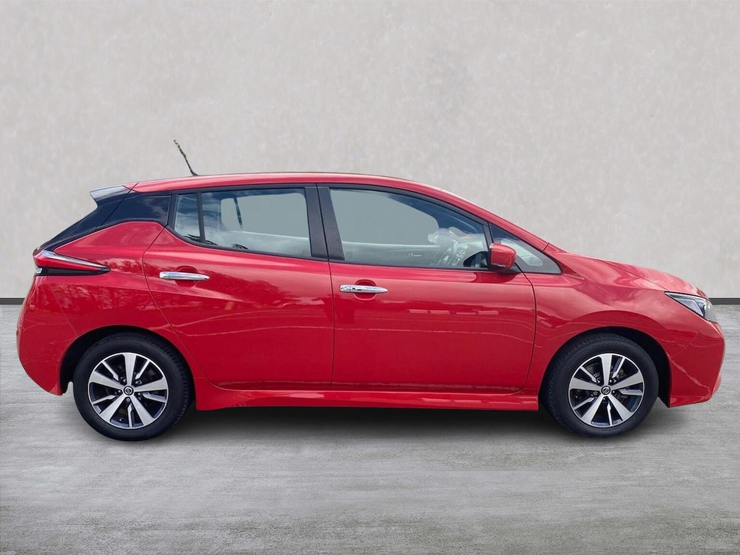 Used Nissan Leaf 2021 for sale - 76198490: Photo 3
