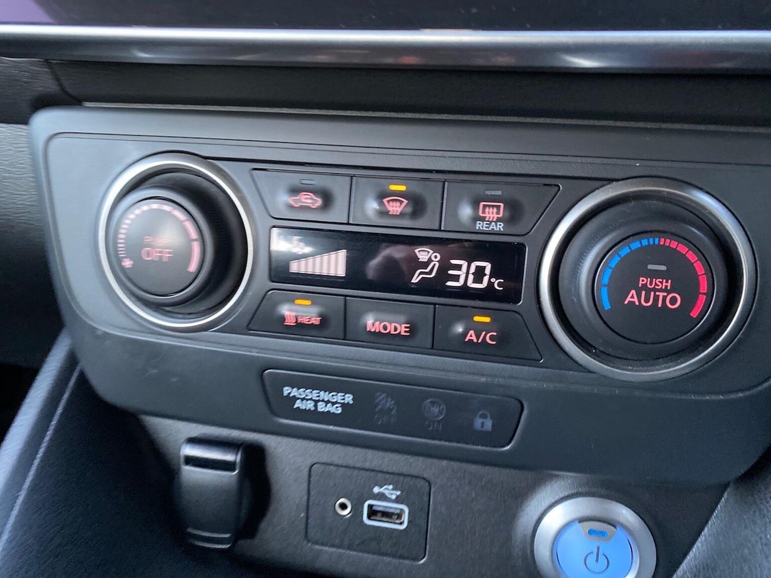 Used Nissan Leaf 2022 for sale - 76957529: Photo 12