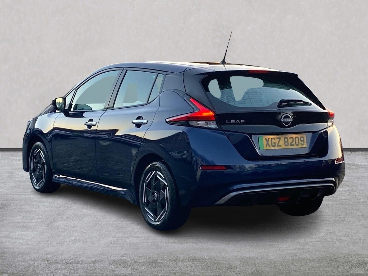 Used Nissan Leaf 2022 for sale - 76957529: Photo 2