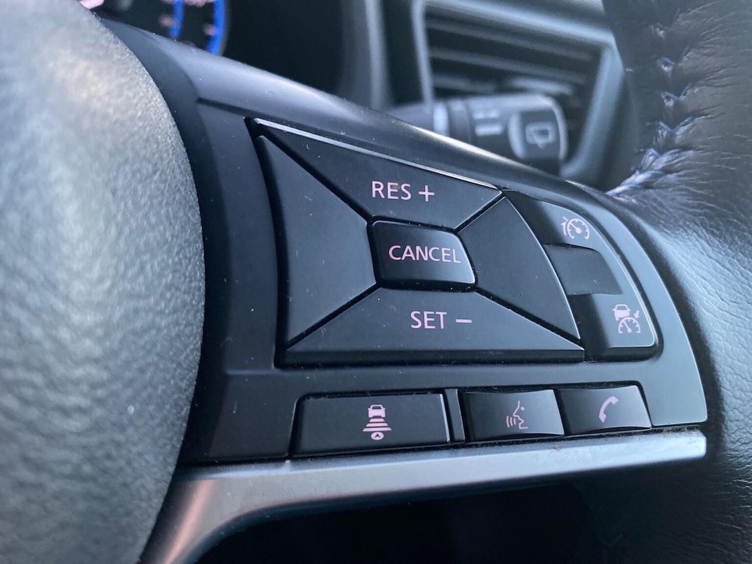 Used Nissan Leaf 2022 for sale - 76957529: Photo 25