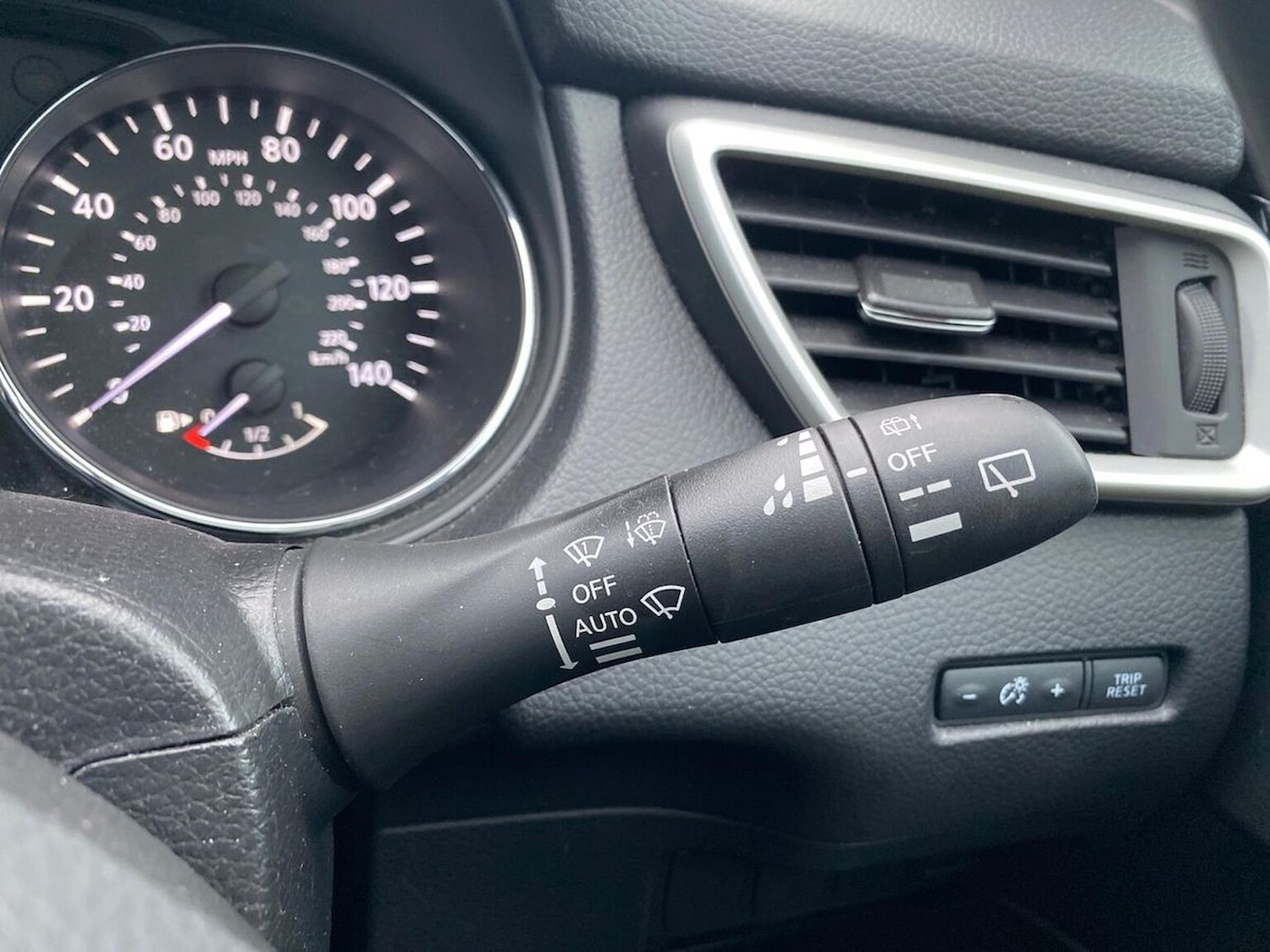 Used Nissan Qashqai 2016 for sale - 78191996: Photo 30