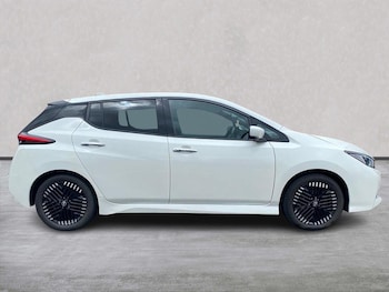 Used Nissan Leaf 2023 for sale - 79047999: Photo