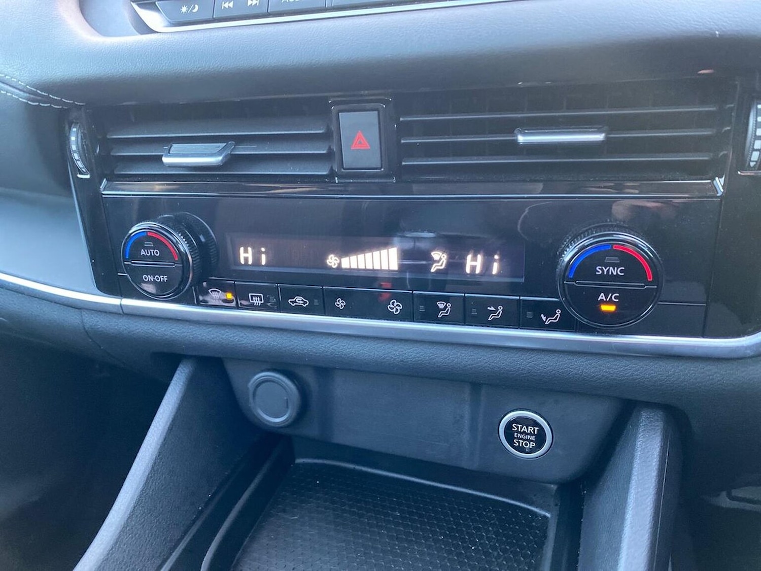 Used Nissan Qashqai 2023 for sale - 77012404: Photo 12