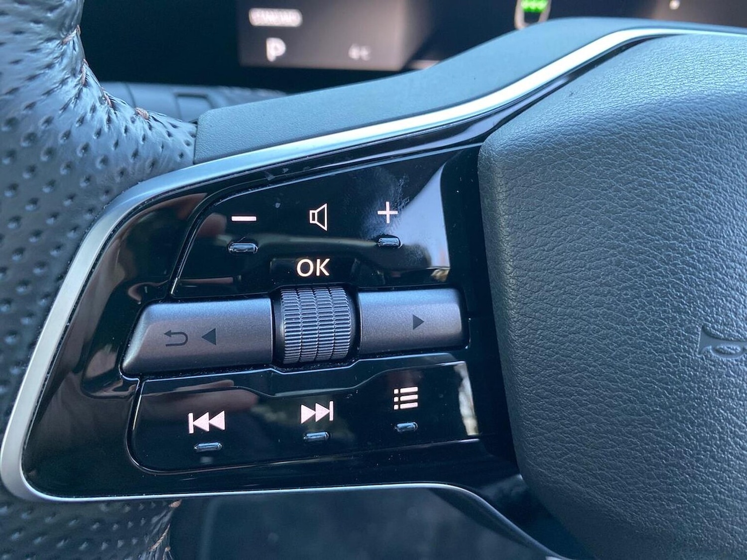 Used Nissan ARIYA 2022 for sale - 77012402: Photo 27