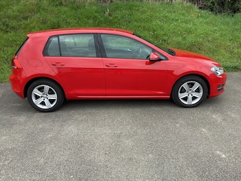 Used Volkswagen Golf 2015 for sale - 78300305: Photo