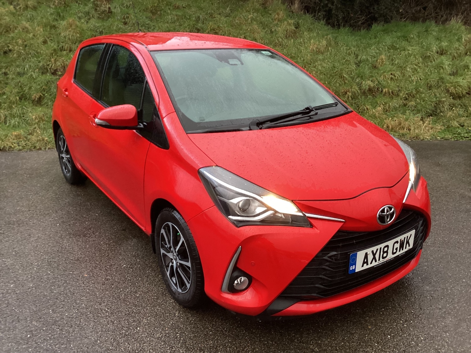 Used Toyota Yaris 2018 for sale - 77572493: Photo 3