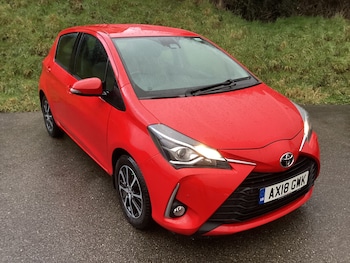 Used Toyota Yaris 2018 for sale - 77572493: Photo