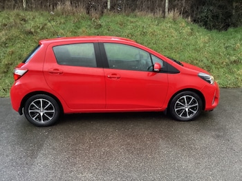 Used Toyota Yaris 2018 for sale - 77572493: Photo