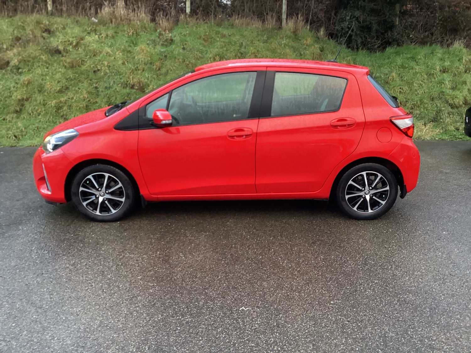Used Toyota Yaris 2018 for sale - 77572493: Photo 8