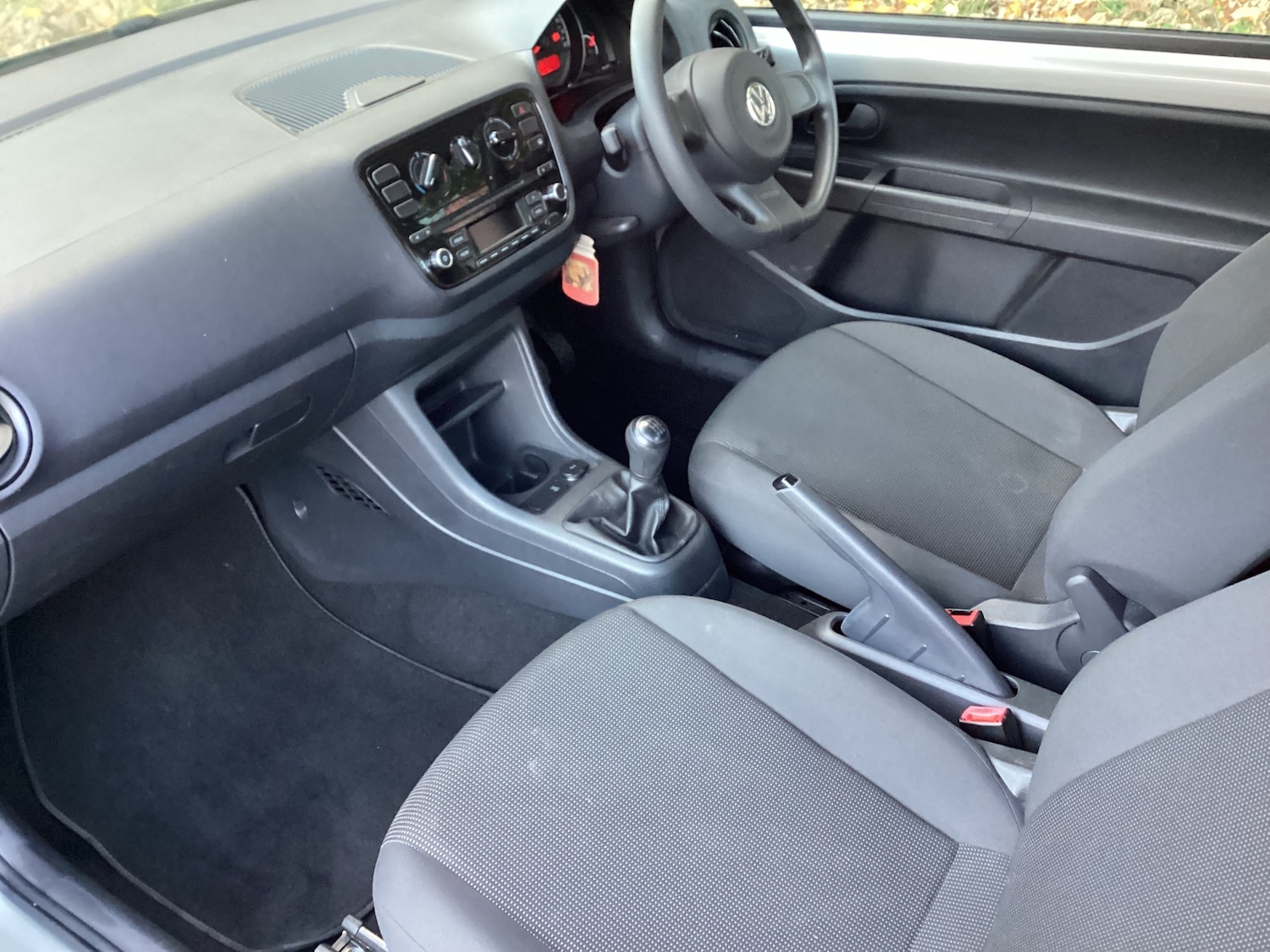 Used Volkswagen up! 2015 for sale - 76520985: Photo 9