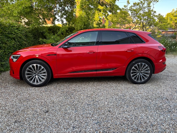 Used Audi Q8 e-tron 2020 for sale - 74723429: Photo 8