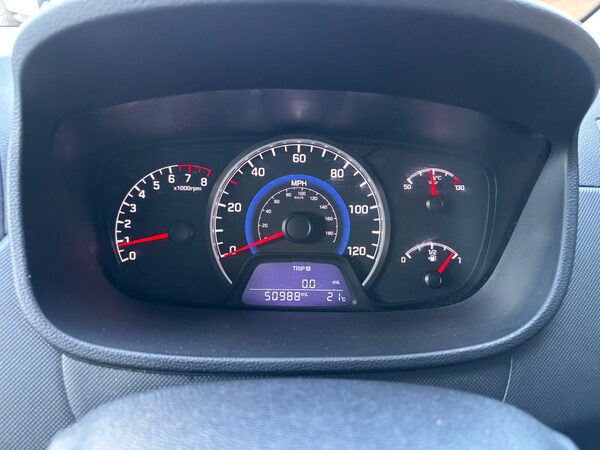 Used Hyundai i10 2017 for sale - 74836052: Photo 10