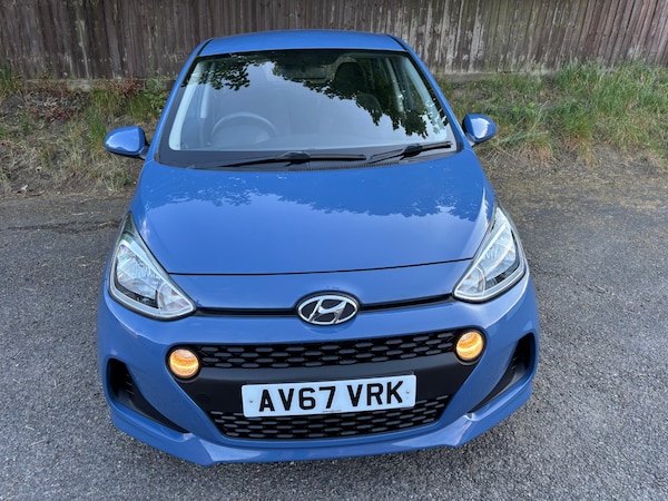Used Hyundai i10 2017 for sale - 74836052: Photo 2