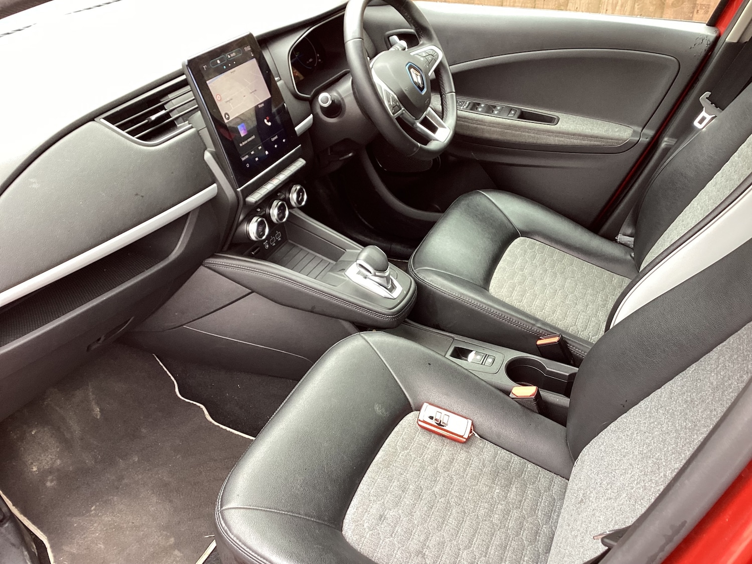 Used Renault Zoe 2020 for sale - 77701167: Photo 9