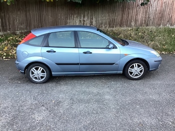 Used Ford Focus 2004 for sale - 76369529: Photo
