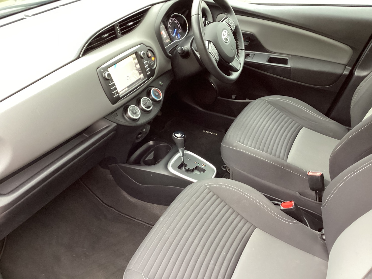 Used Toyota Yaris 2018 for sale - 77792977: Photo 9