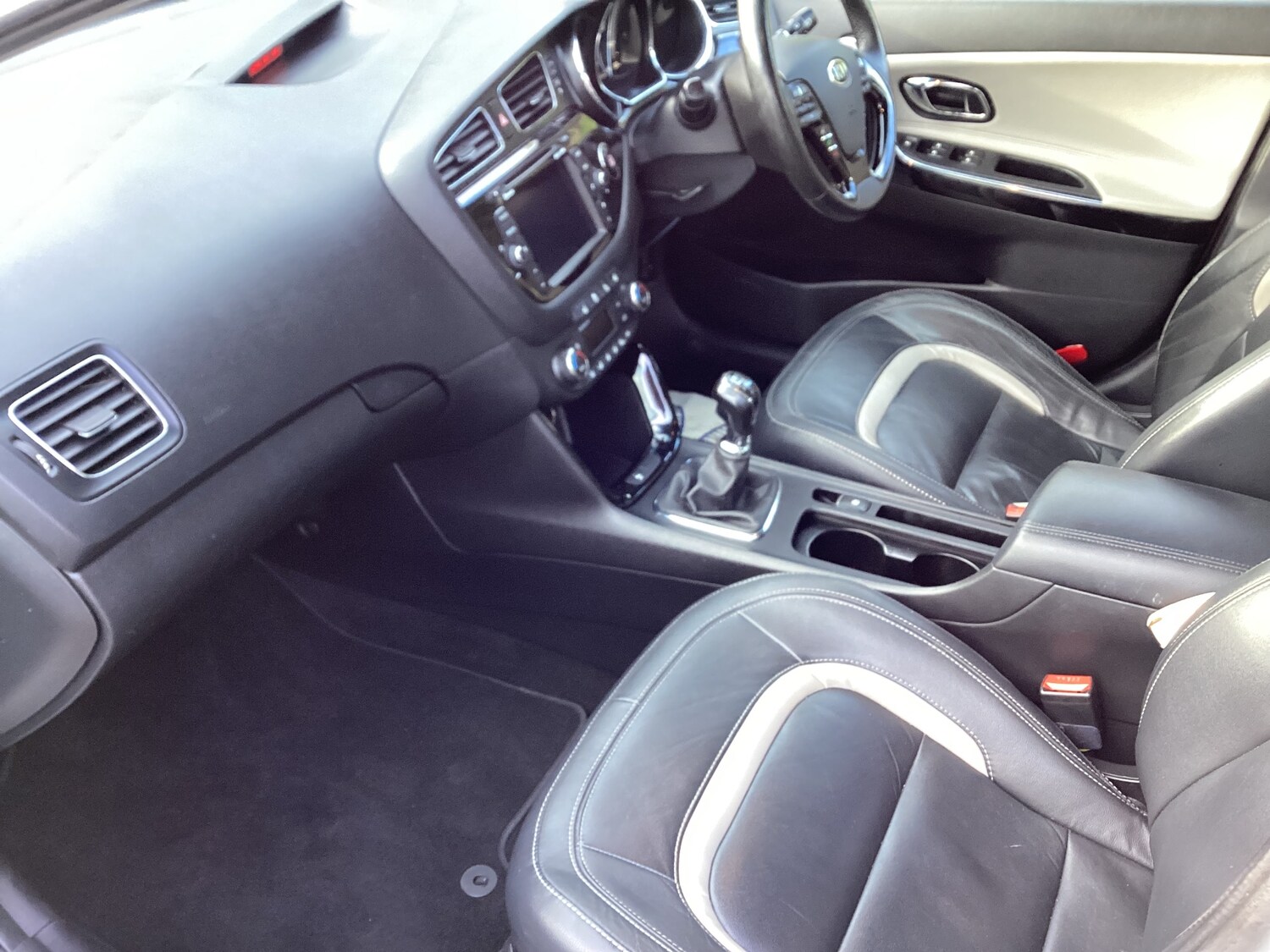 Used Kia Ceed 2012 for sale - 77522180: Photo 9