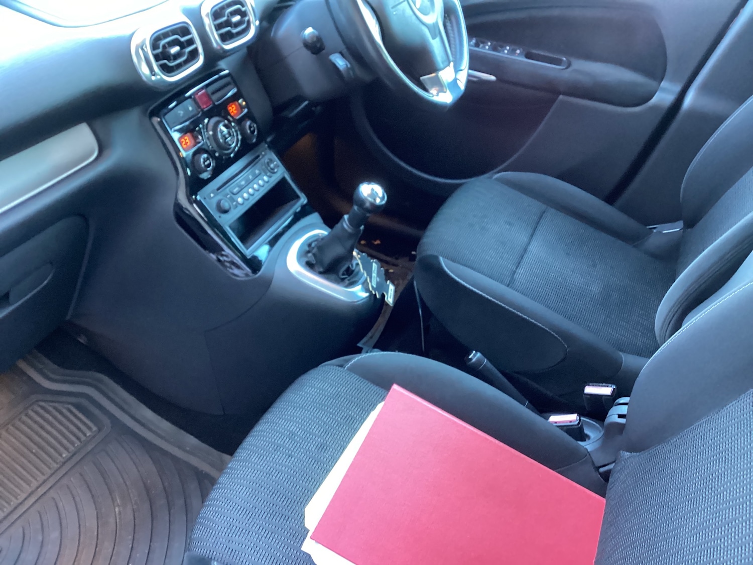 Used Citroen C3 Picasso 2012 for sale - 77104690: Photo 9