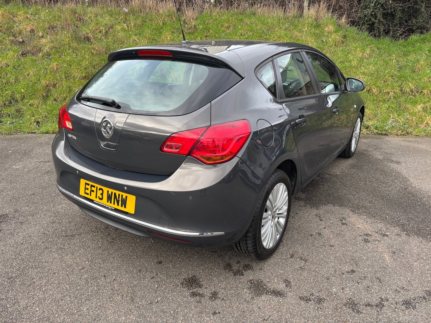 Used Vauxhall Astra 2013 for sale - 77630183: Photo 4