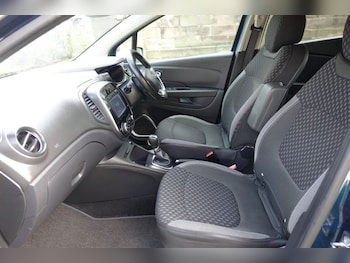 Used Renault Captur 2018 for sale - 78241163: Photo