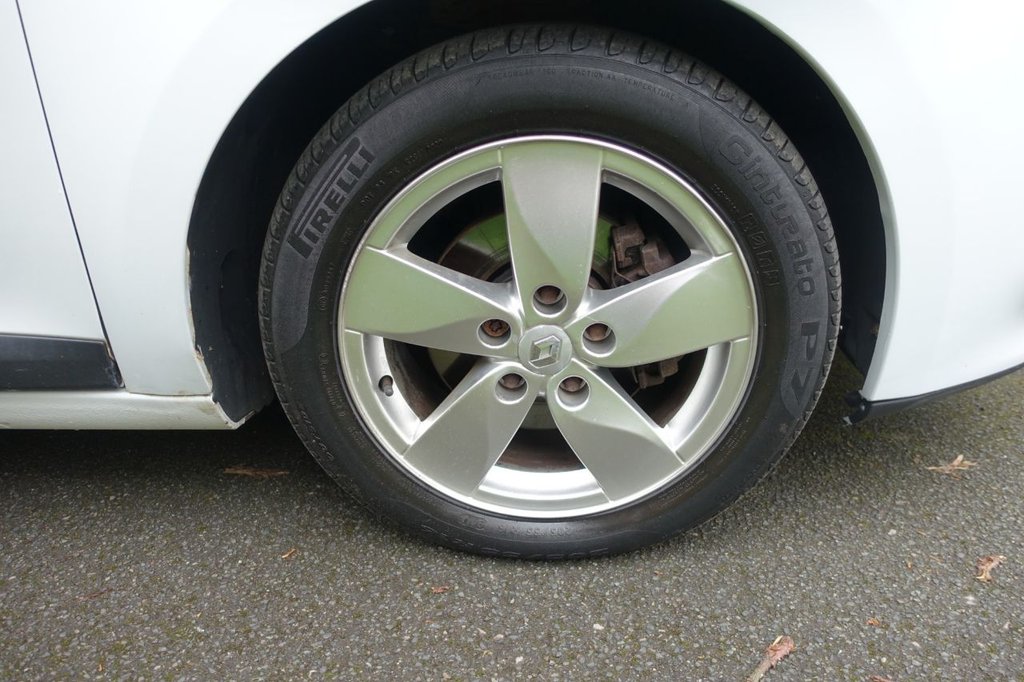 Used Renault Megane 2010 for sale - 77820766: Photo 20