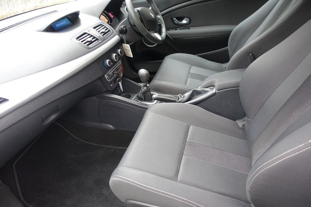 Used Renault Megane 2010 for sale - 77820766: Photo 4