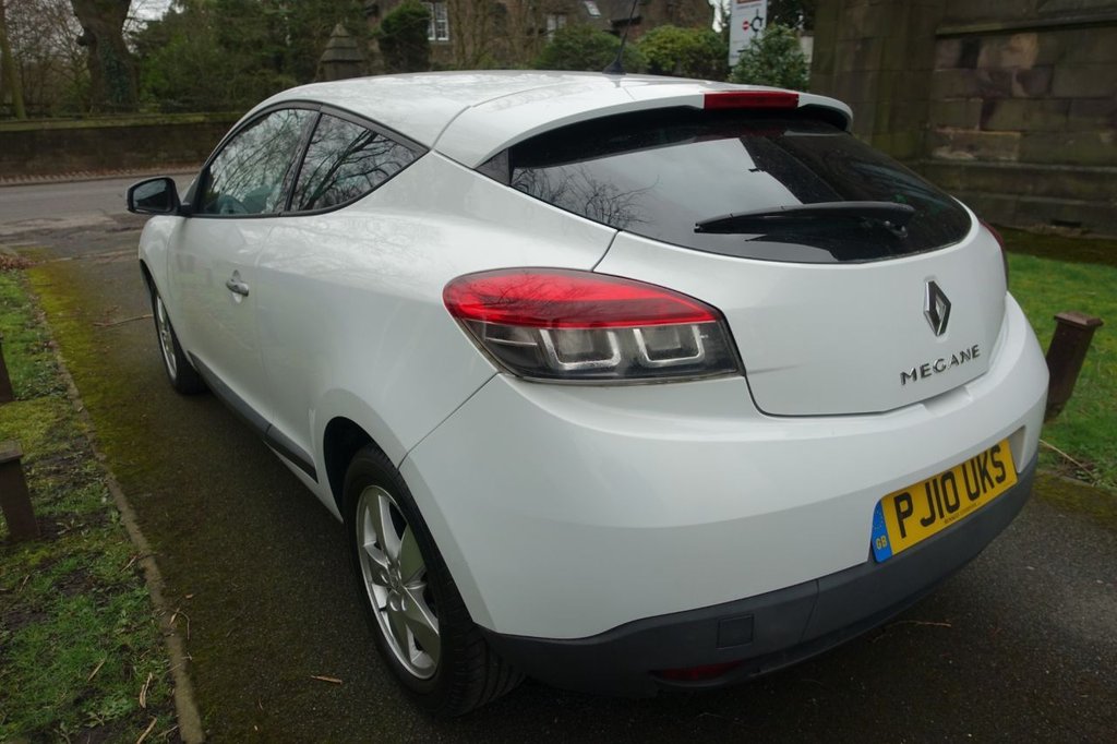 Used Renault Megane 2010 for sale - 77820766: Photo 7