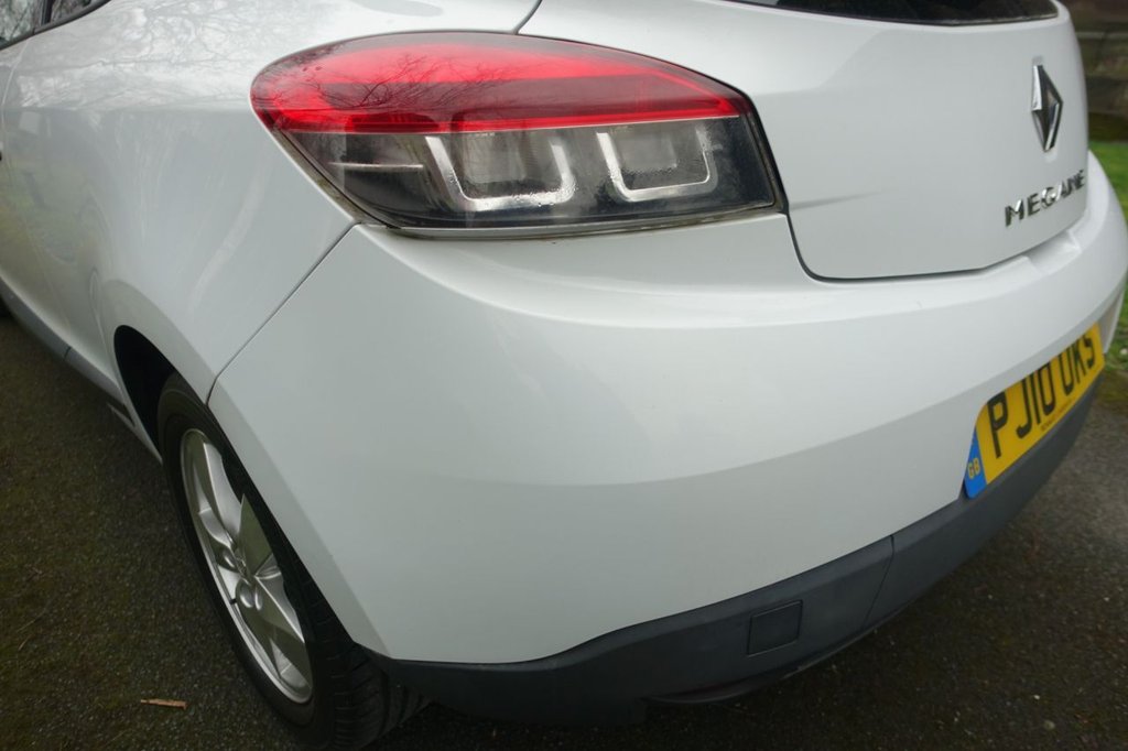Used Renault Megane 2010 for sale - 77820766: Photo 9