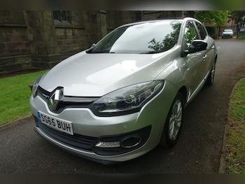 Used Renault Megane 2015 for sale - 79385202: Photo