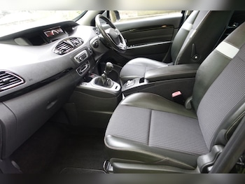 Used Renault Scenic 2016 for sale - 78500860: Photo