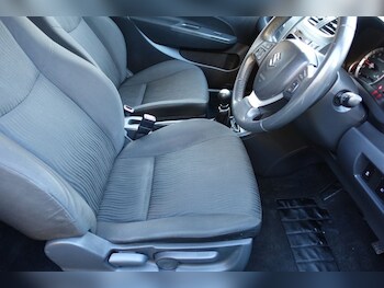 Used Suzuki Swift 2012 for sale - 77065168: Photo