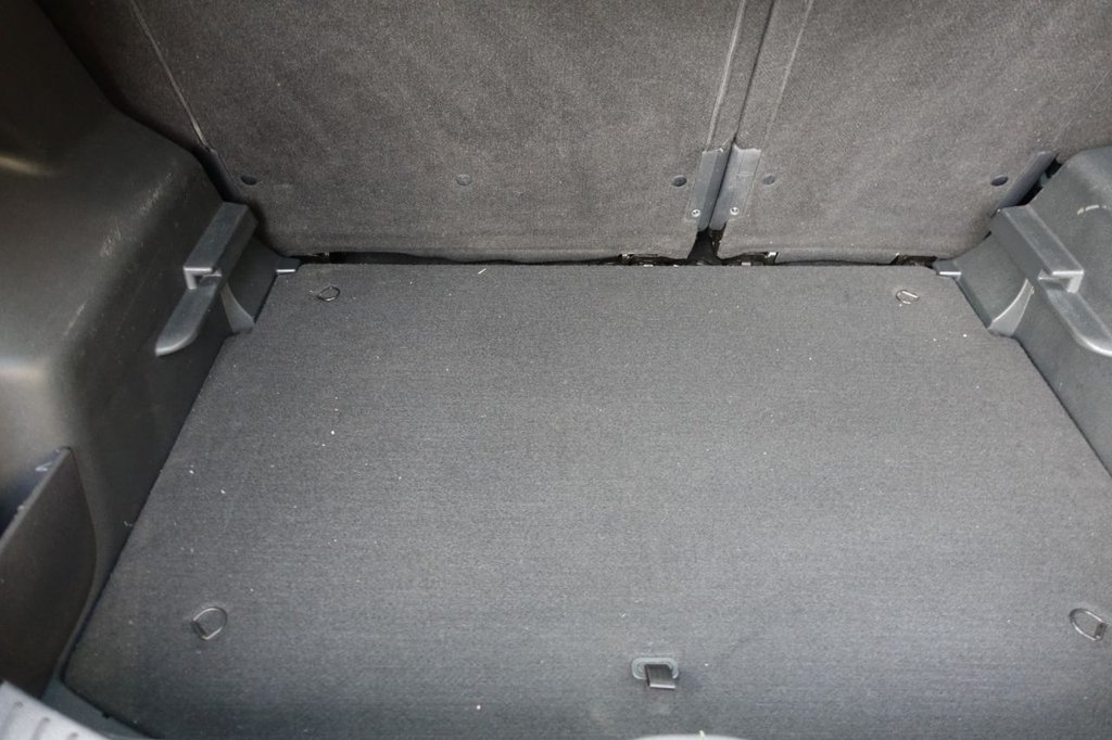 Used Citroen C3 Picasso 2016 for sale - 77200321: Photo 16