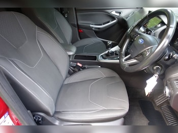 Used Ford Focus 2015 for sale - 79022208: Photo