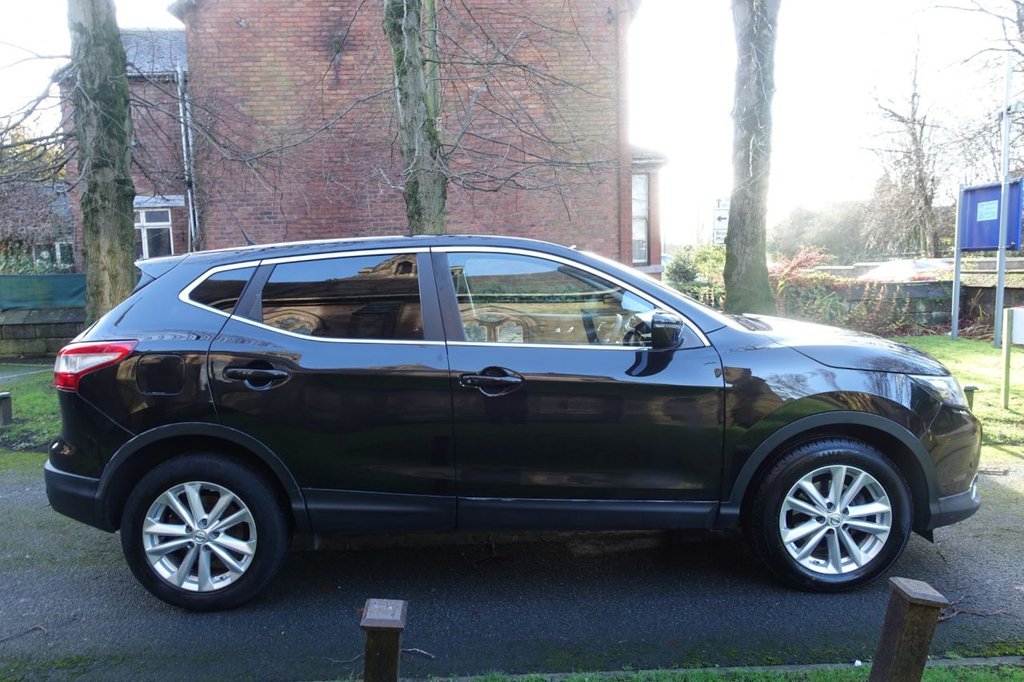 Used Nissan Qashqai 2015 for sale - 76617937: Photo 14