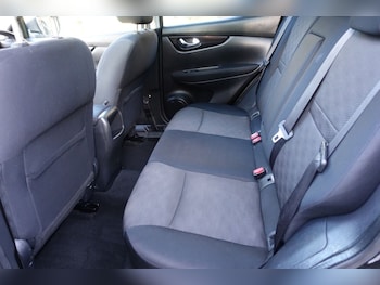 Used Nissan Qashqai 2015 for sale - 76617937: Photo